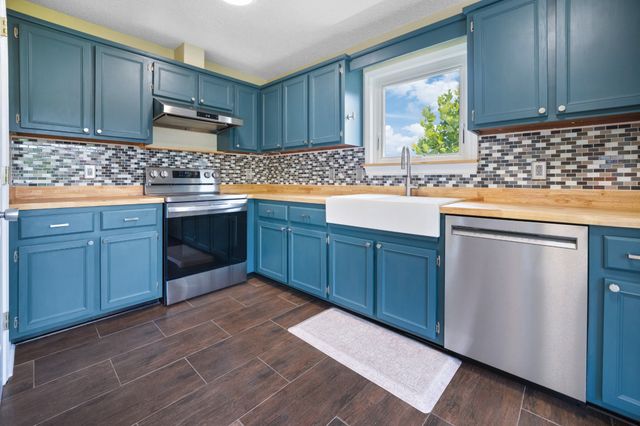 3418 Poplar Hl, Clarksville, TN 37043