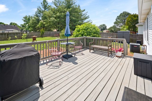 3418 Poplar Hl, Clarksville, TN 37043
