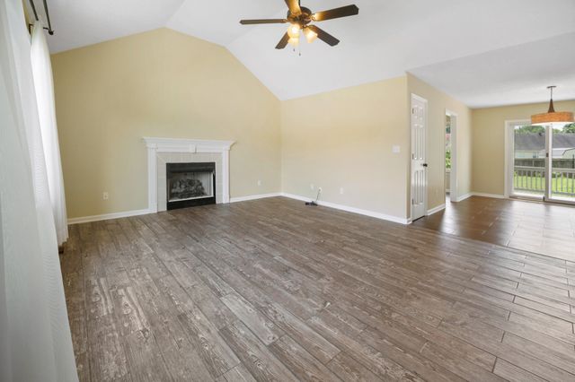 3418 Poplar Hl, Clarksville, TN 37043