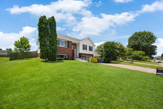3418 Poplar Hl, Clarksville, TN 37043