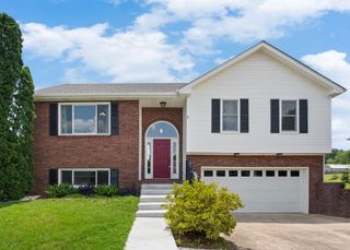 3418 Poplar Hl, Clarksville, TN 37043