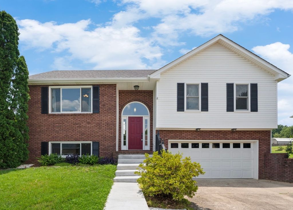 3418 Poplar Hl, Clarksville, TN 37043