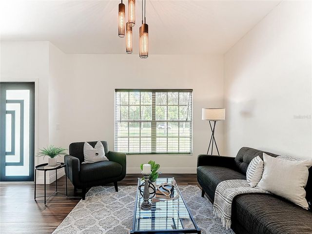 130 16TH AVENUE NE, Naples, FL 34120