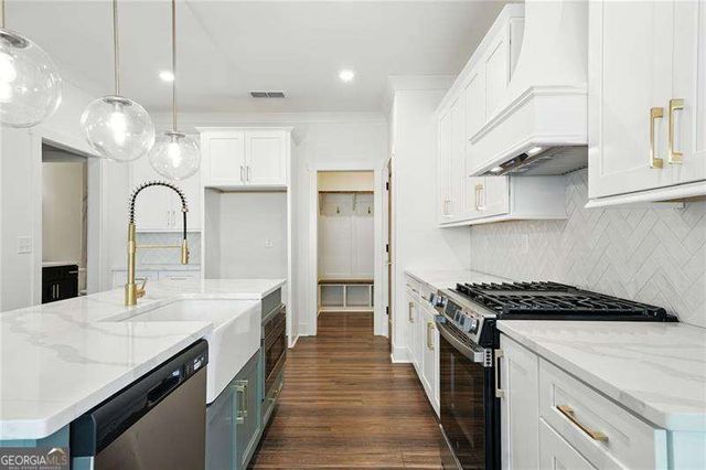 125 Old Alabama Road, Emerson, GA 30137