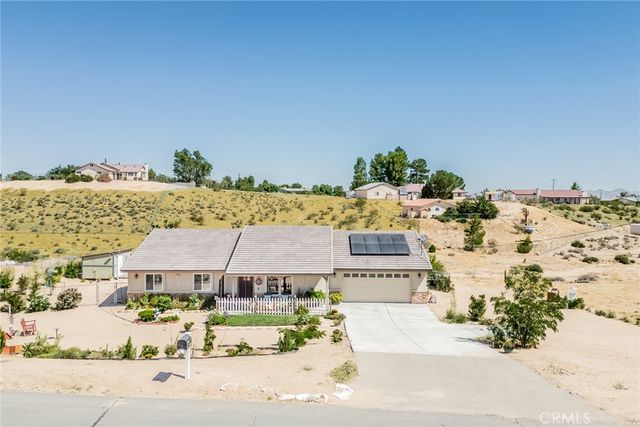 18736 Wisteria, Hesperia, CA 92345