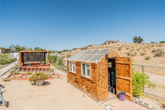 18736 Wisteria, Hesperia, CA 92345