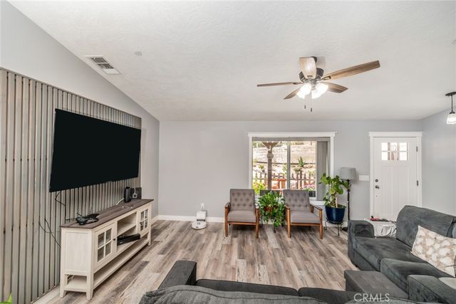 18736 Wisteria, Hesperia, CA 92345