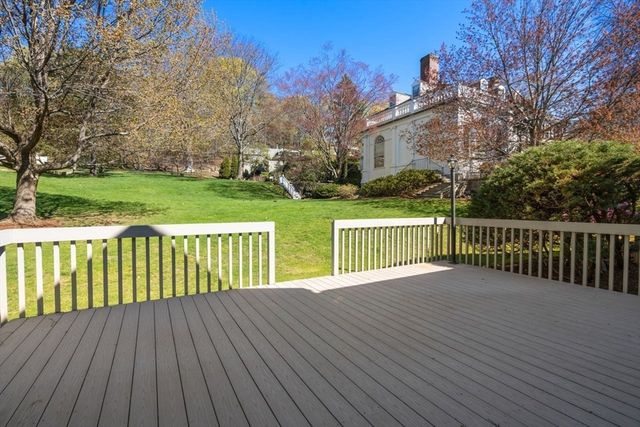 3 Catlin Rd 3, Brookline, MA 02445