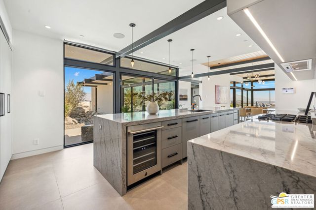 2399 City View Drive, Palm Springs, CA 92262