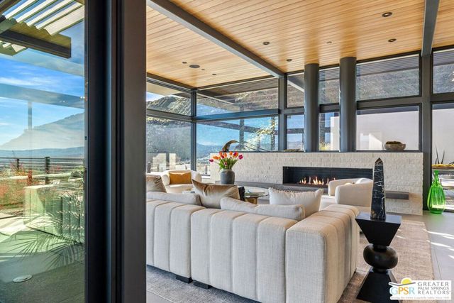 2399 City View Drive, Palm Springs, CA 92262