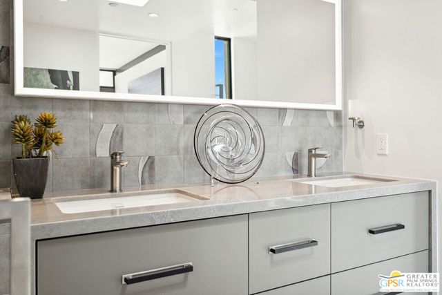 2399 City View Drive, Palm Springs, CA 92262