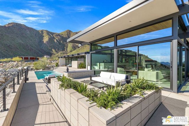 2399 City View Drive, Palm Springs, CA 92262