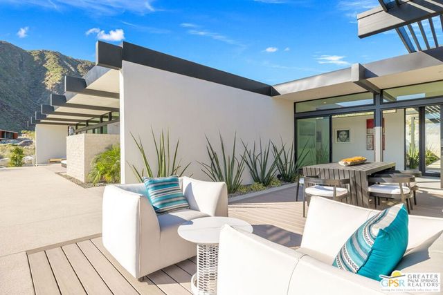 2399 City View Drive, Palm Springs, CA 92262