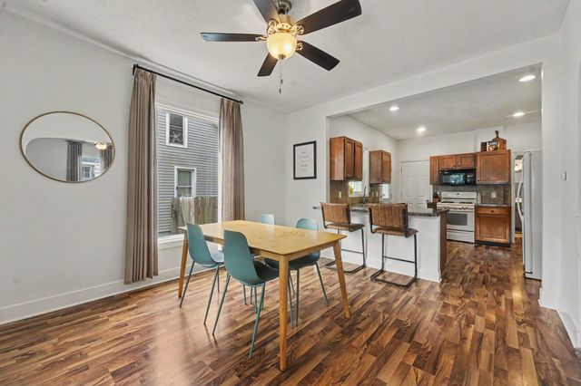 1355 Valley NW, Grand Rapids, MI 49504