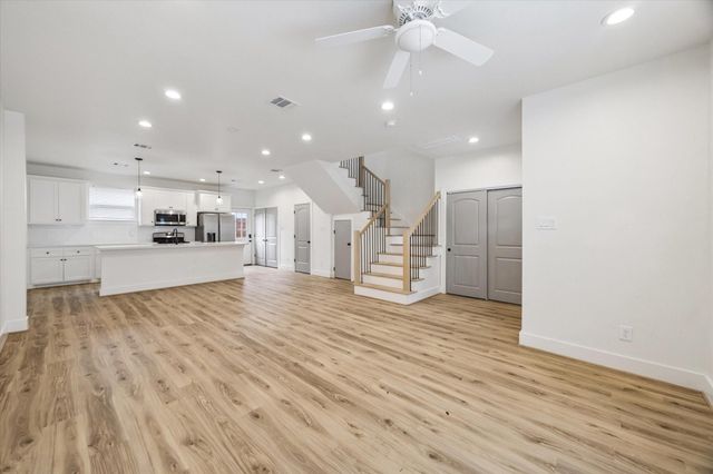 2749 Redrock Street B, Houston, TX 77088