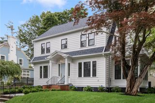 175 Freeman Parkway, Providence, RI 02906