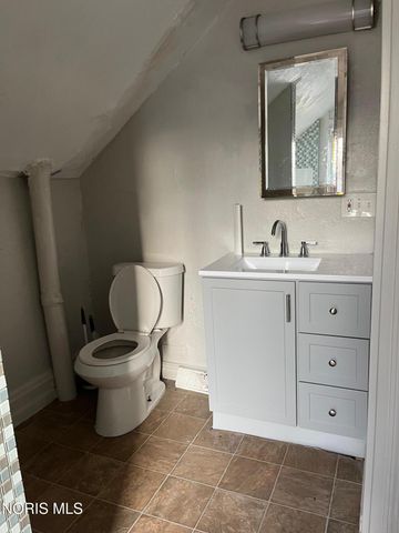 148 Gibbons Street, Toledo, OH 43609