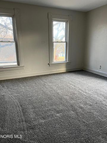 148 Gibbons Street, Toledo, OH 43609