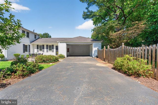 2601 MILITARY RD, Arlington, VA 22207