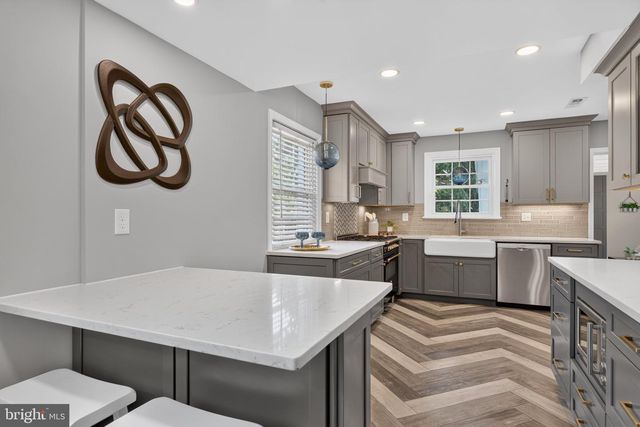 2601 MILITARY RD, Arlington, VA 22207