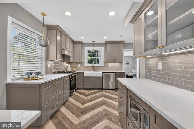 2601 MILITARY RD, Arlington, VA 22207