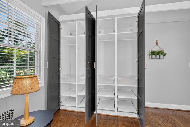 2601 MILITARY RD, Arlington, VA 22207