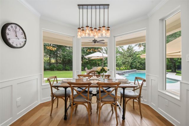 3 Edgecliff Place, The Woodlands, TX 77382