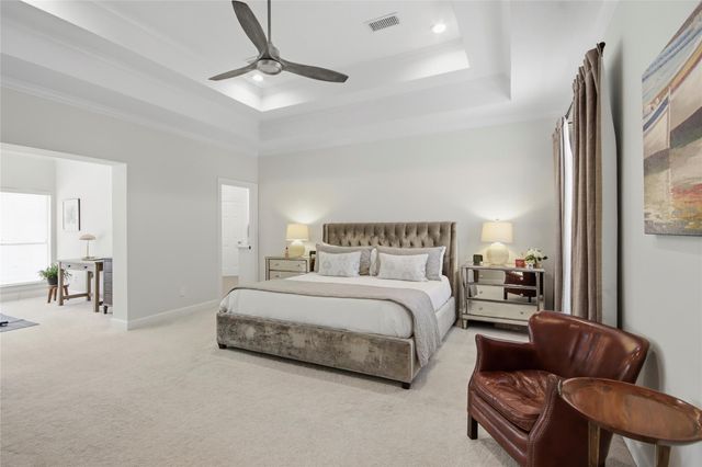 3 Edgecliff Place, The Woodlands, TX 77382