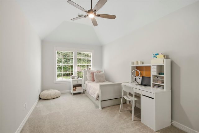3 Edgecliff Place, The Woodlands, TX 77382