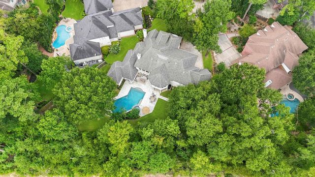 3 Edgecliff Place, The Woodlands, TX 77382