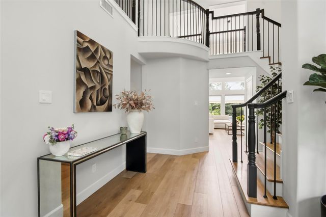 3 Edgecliff Place, The Woodlands, TX 77382