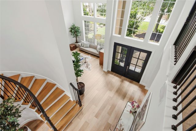 3 Edgecliff Place, The Woodlands, TX 77382