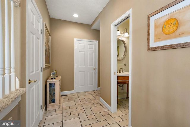 231 N HERON DR, Ocean City, MD 21842