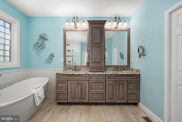 231 N HERON DR, Ocean City, MD 21842