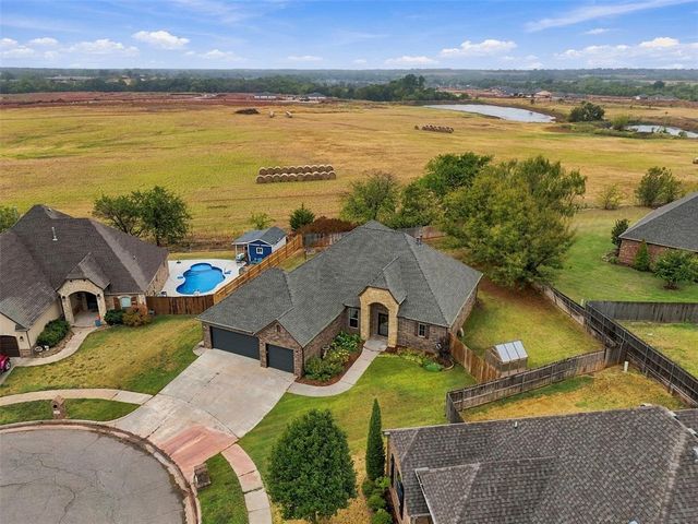 2800 SE 11th Street, Moore, OK 73160