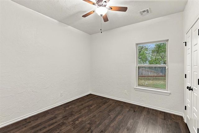 2800 SE 11th Street, Moore, OK 73160