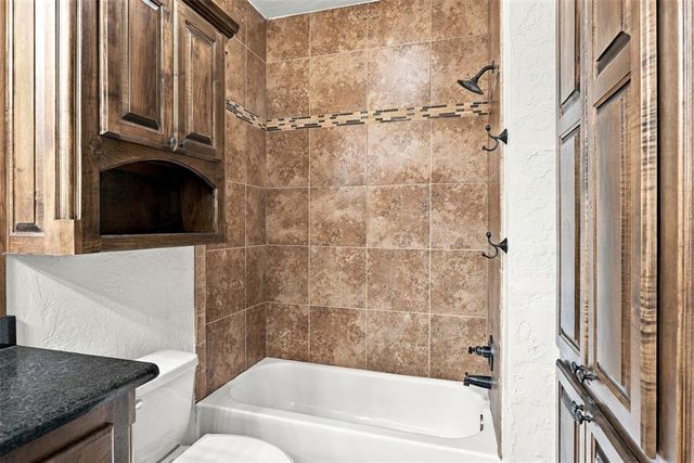 2800 SE 11th Street, Moore, OK 73160