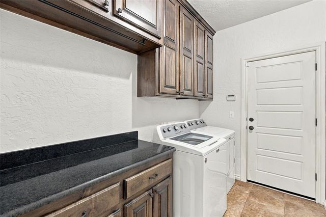 2800 SE 11th Street, Moore, OK 73160