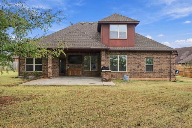 2800 SE 11th Street, Moore, OK 73160