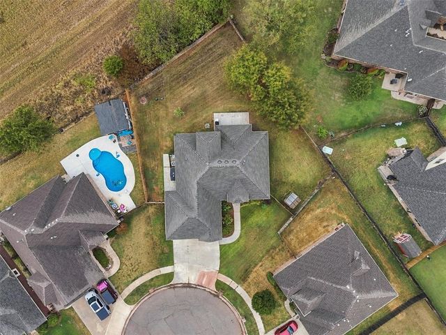 2800 SE 11th Street, Moore, OK 73160