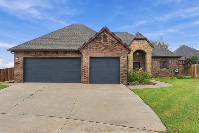2800 SE 11th Street, Moore, OK 73160