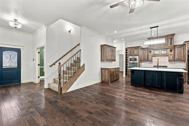 2800 SE 11th Street, Moore, OK 73160