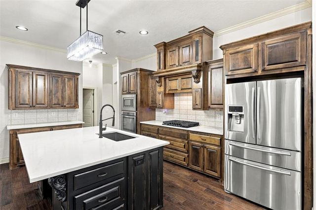 2800 SE 11th Street, Moore, OK 73160