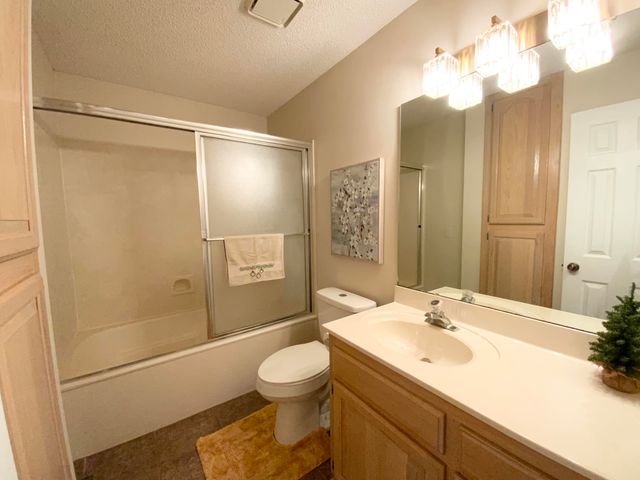 3440 S Delaware Avenue 152, Springfield, MO 65804