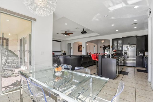 6432 SW 55th Pl, Davie, FL 33314