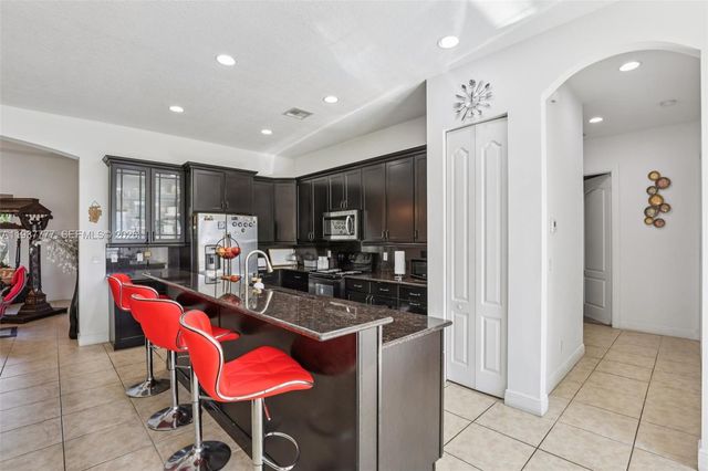 6432 SW 55th Pl, Davie, FL 33314