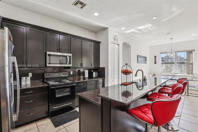 6432 SW 55th Pl, Davie, FL 33314