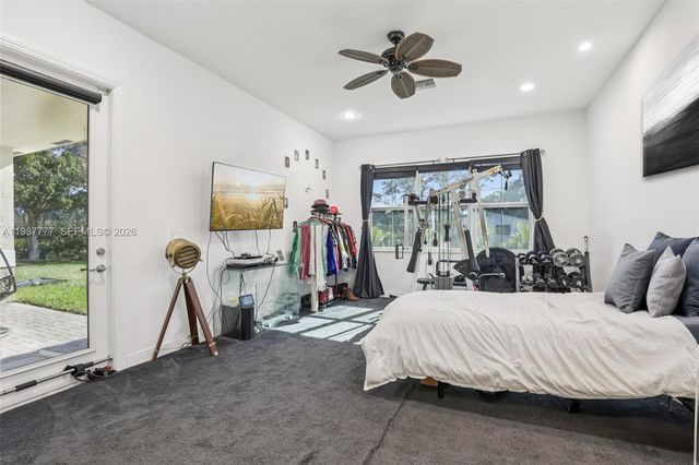 6432 SW 55th Pl, Davie, FL 33314