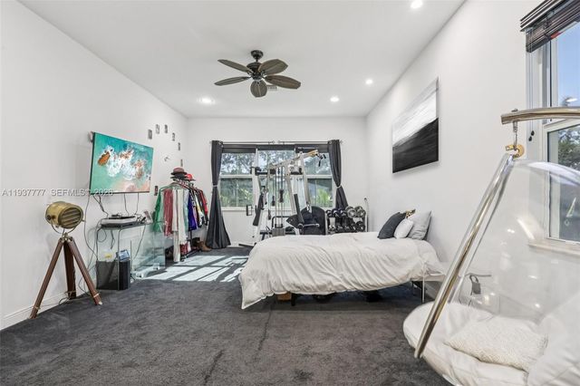 6432 SW 55th Pl, Davie, FL 33314