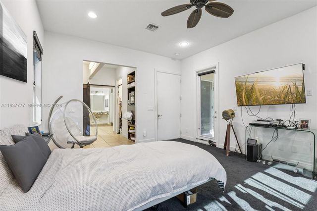 6432 SW 55th Pl, Davie, FL 33314